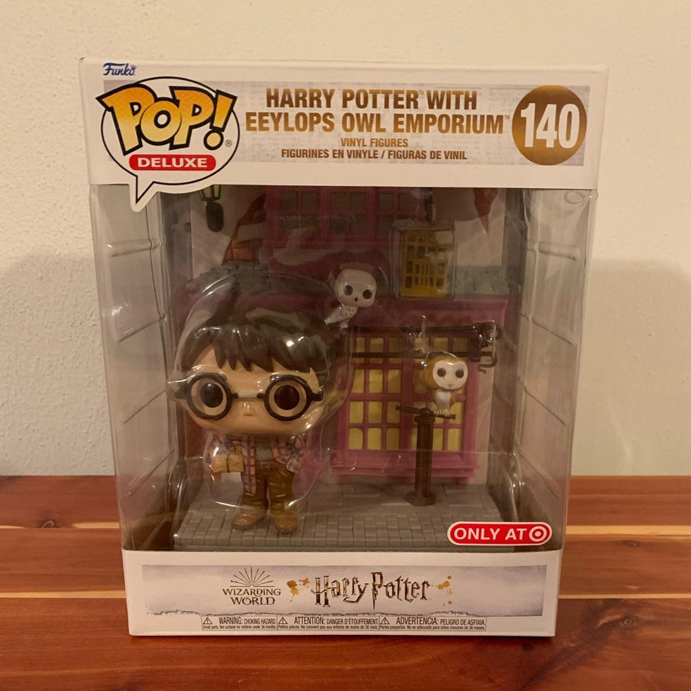 Funko Harry Potter with Eeylops Owl Emporium